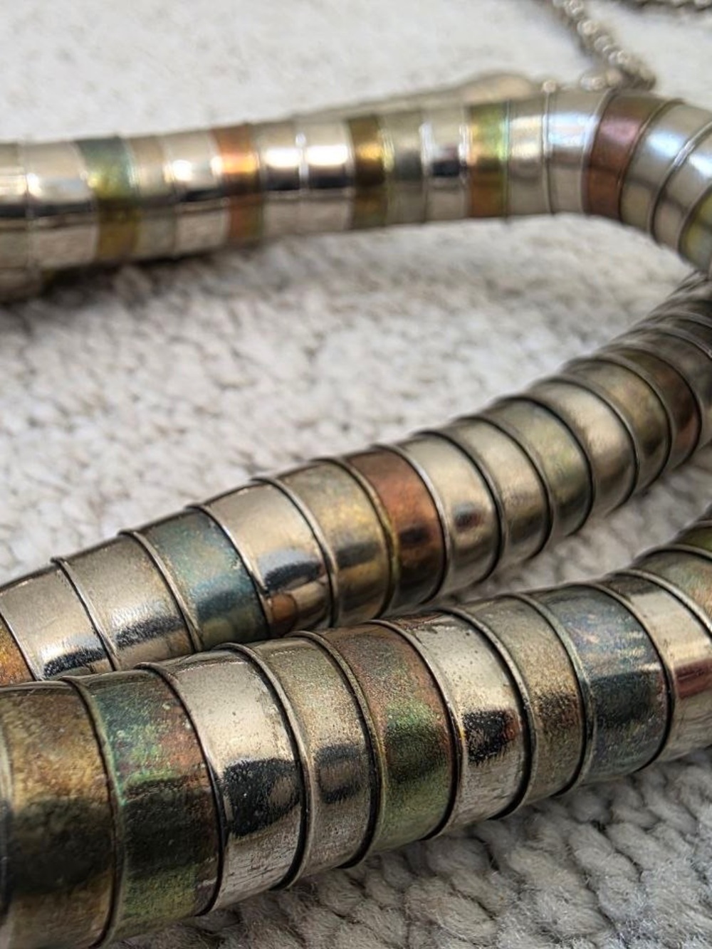 Vintage 1980s Tri Color Mixed Metal Serpentine Coil Necklace 18"